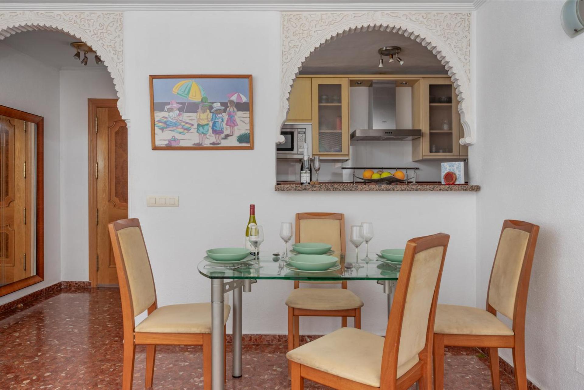 Beachfront, Two Bed- & Bathrooms, Private Parking Fuengirola Luaran gambar