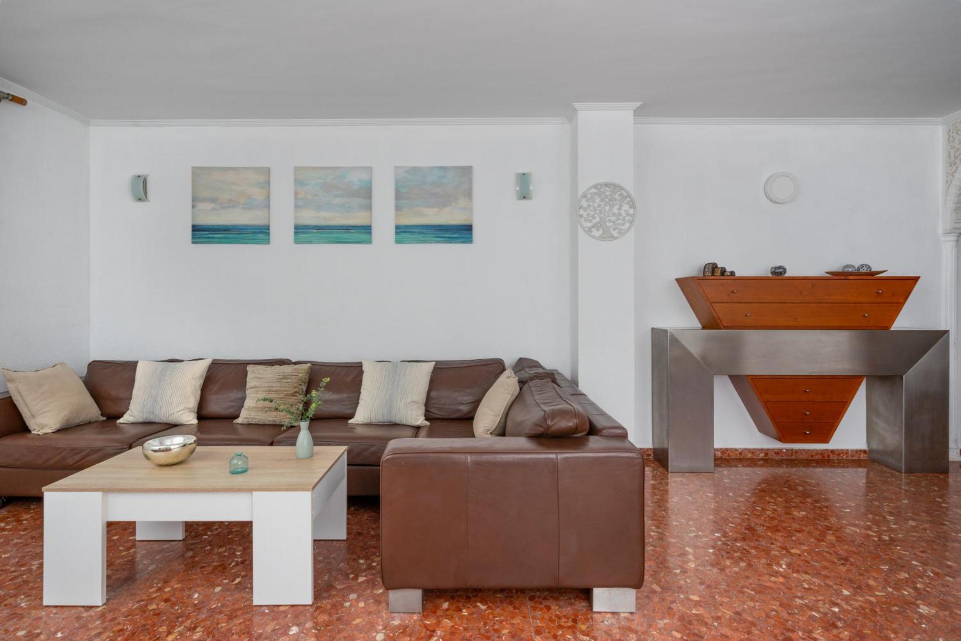 Beachfront, Two Bed- & Bathrooms, Private Parking Fuengirola Luaran gambar